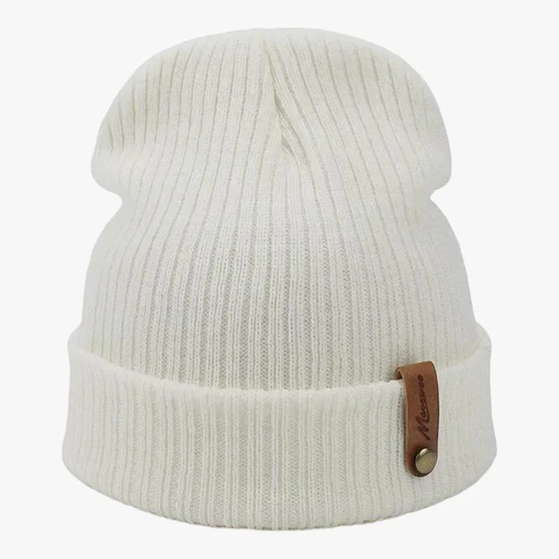 Bonnet Maille Avec Attache En Cuir